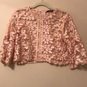 Crop lace blouse